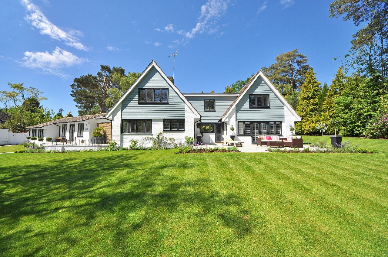 Connect with a licensed Pensacola FL real estate agent for expert market support.